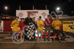 8_26_05win_number_7.jpg