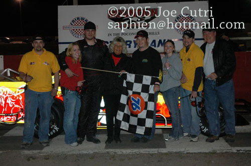 5_13_05_victory_lane.jpg